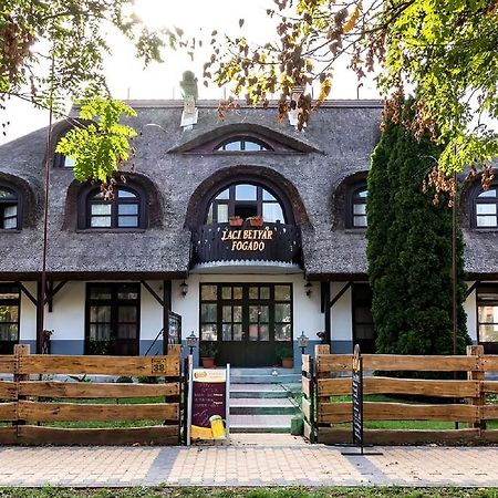 Gasthof Laci Betyar Hajdúszoboszló Екстериор снимка