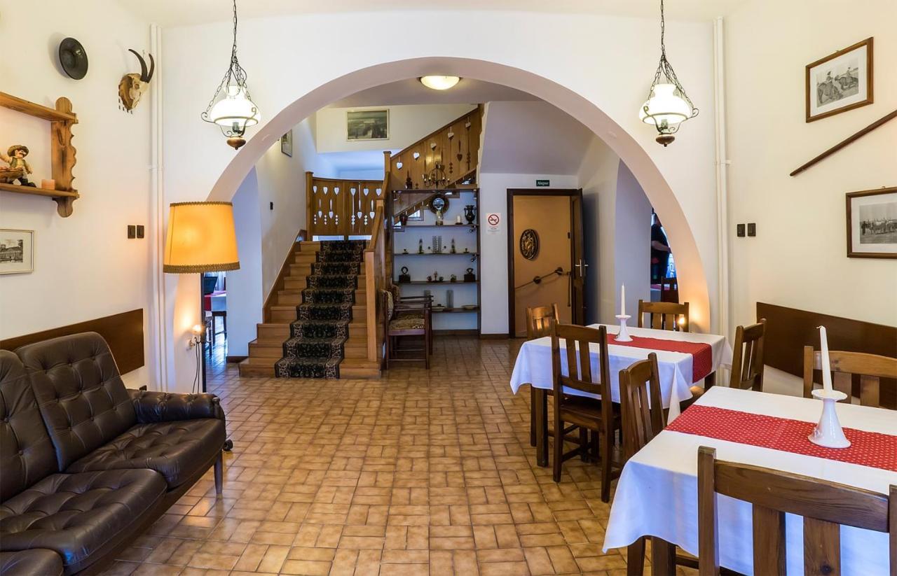 Gasthof Laci Betyar Hajdúszoboszló Екстериор снимка
